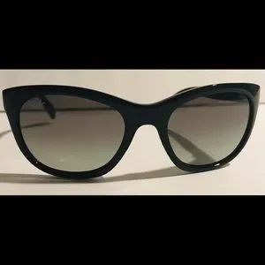Ray-Ban Sunglasses RB 4216 601/11 56 Black | Light Grey Gradient Dark Grey 7013 Ray-Ban | Accessories | Rayban Sunglasses Rb 426 6111 56  main image 2